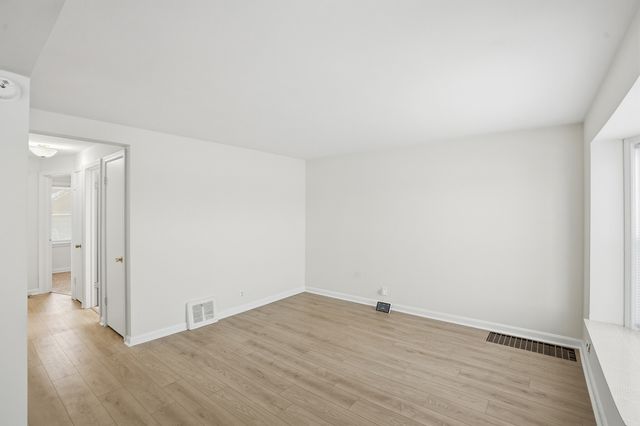 11056 S STATE LINE Road, Chicago, IL 60617