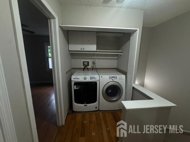 81 Woodmere Drive, Parlin, NJ 08859