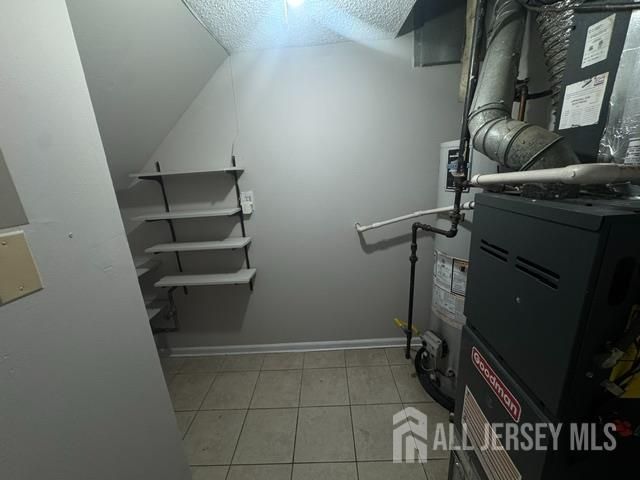 81 Woodmere Drive, Parlin, NJ 08859