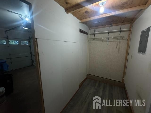 81 Woodmere Drive, Parlin, NJ 08859