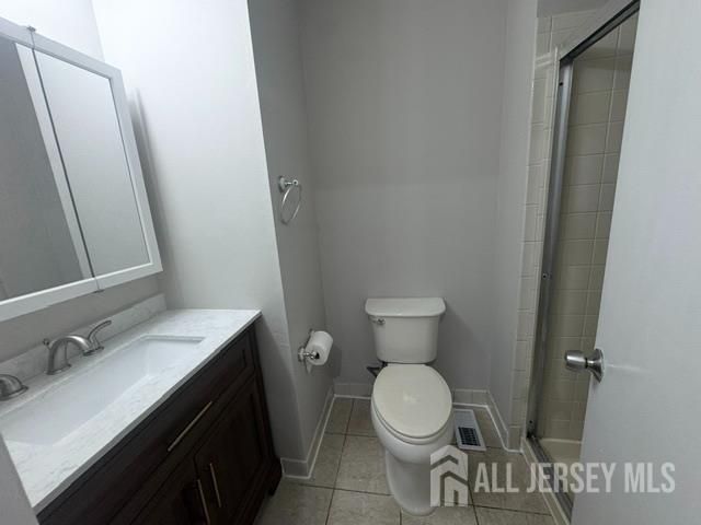 81 Woodmere Drive, Parlin, NJ 08859
