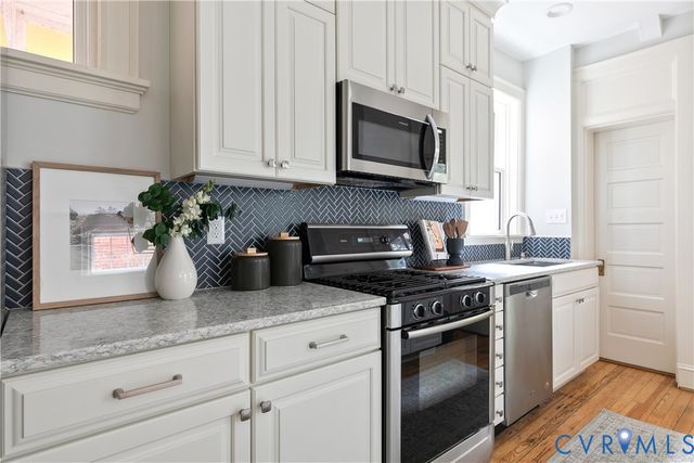 3231 W Grace St, Richmond, VA 23221
