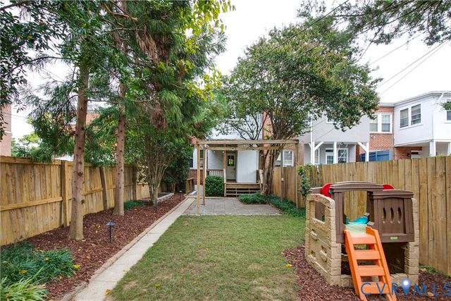 3231 W Grace St, Richmond, VA 23221