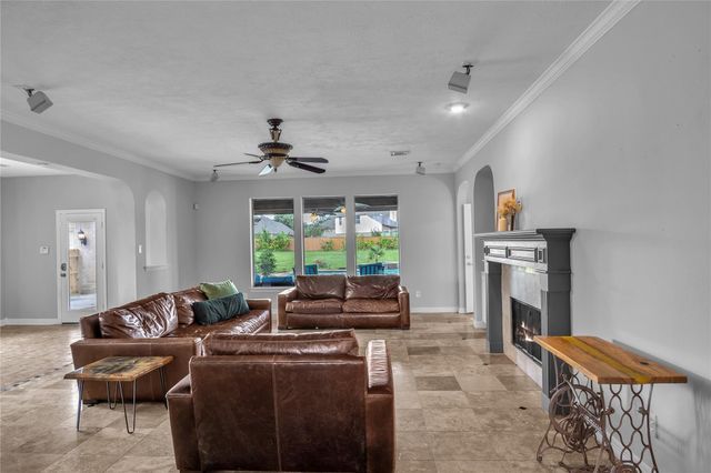 3913 Pebble Brook Drive, League City, TX 77573
