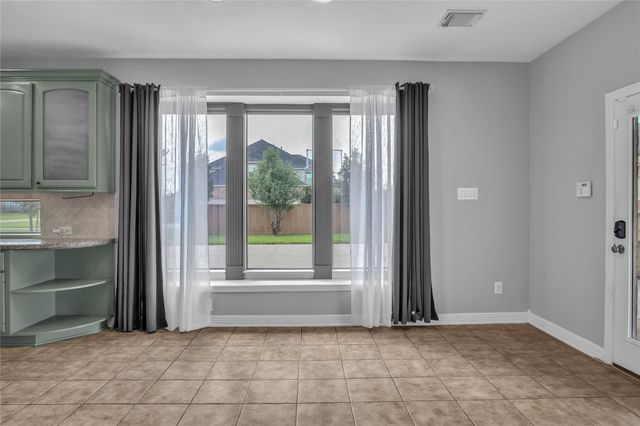3913 Pebble Brook Drive, League City, TX 77573