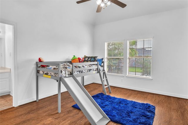 3913 Pebble Brook Drive, League City, TX 77573