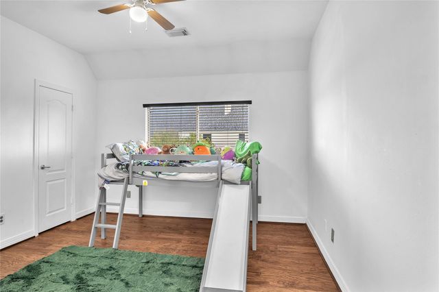 3913 Pebble Brook Drive, League City, TX 77573