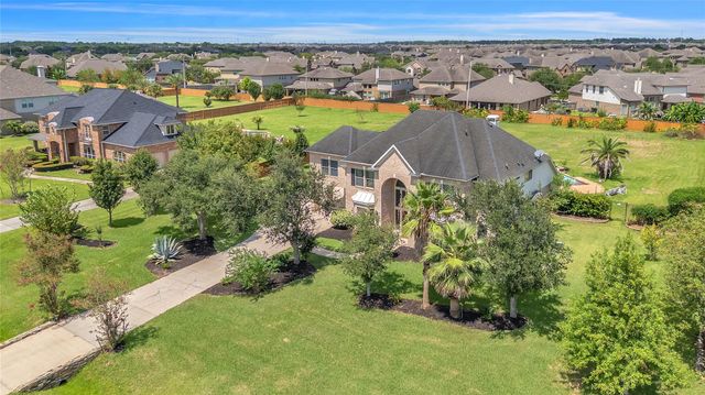 3913 Pebble Brook Drive, League City, TX 77573