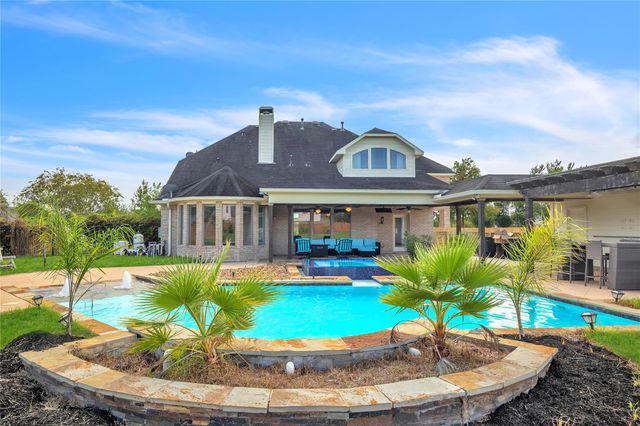 3913 Pebble Brook Drive, League City, TX 77573