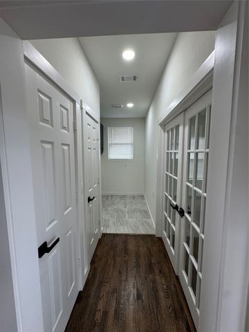 513 W South Street, Whitesboro, TX 76273