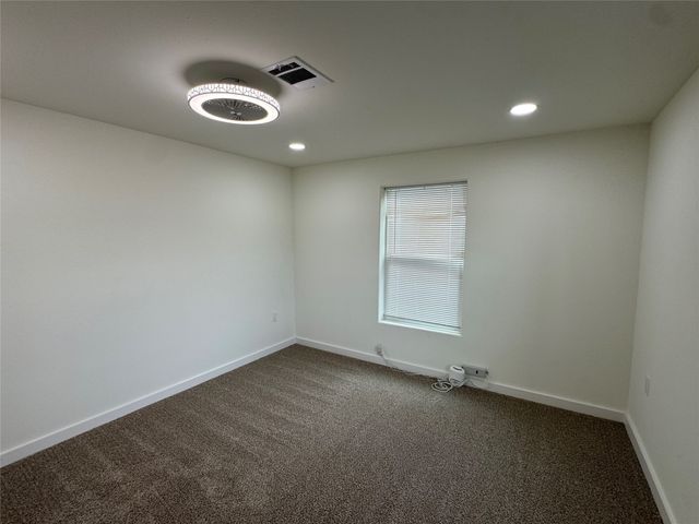 513 W South Street, Whitesboro, TX 76273