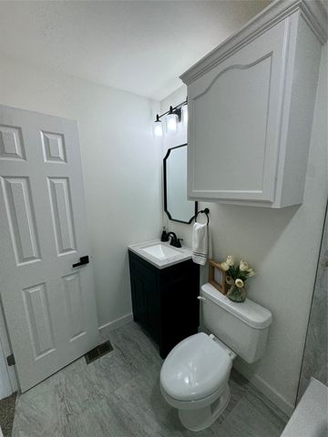 513 W South Street, Whitesboro, TX 76273