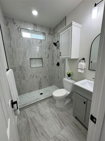 513 W South Street, Whitesboro, TX 76273