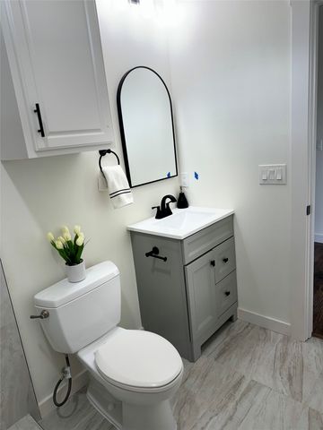 513 W South Street, Whitesboro, TX 76273