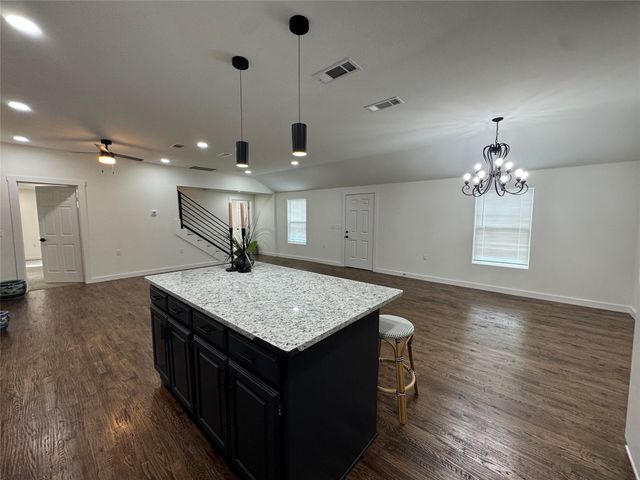 513 W South Street, Whitesboro, TX 76273