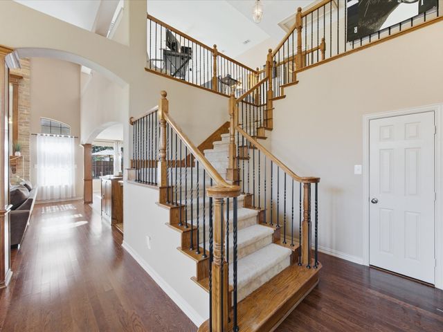2018 Spring Creek Drive, Midlothian, TX 76065