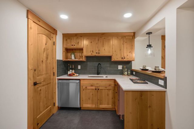 13827 E 46th Ave, Spokane, WA 99206