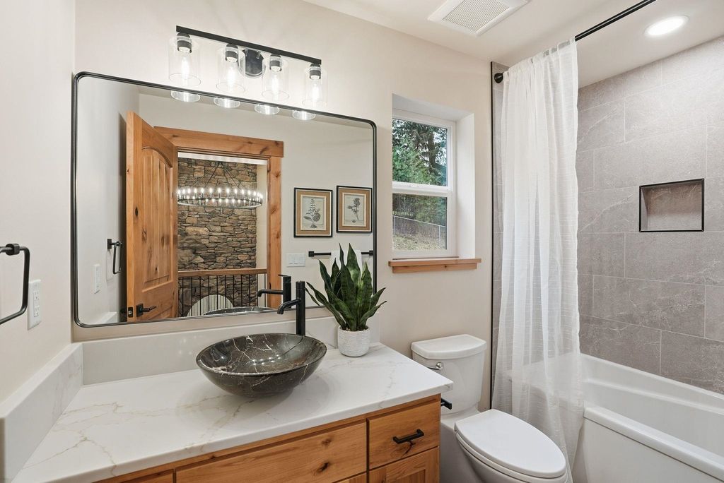 13827 E 46th Ave, Spokane, WA 99206 photo 24