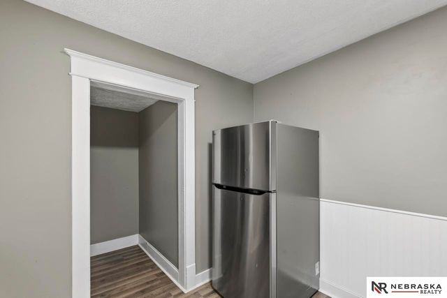 2566 Manderson Street, Omaha, NE 68111