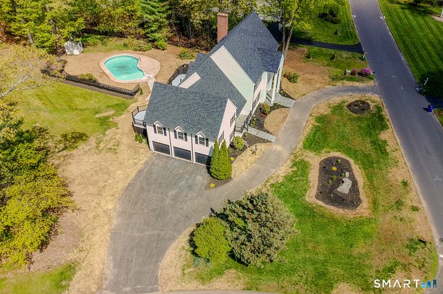 7 Queens Peak, Canton, CT 06019