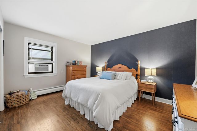 123 Park Avenue B3, Amityville, NY 11701
