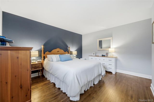 123 Park Avenue B3, Amityville, NY 11701