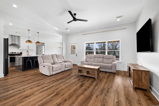 55 Mckaskle Cv, Greenbrier, AR 72058