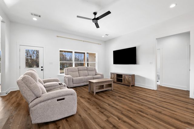 55 Mckaskle Cv, Greenbrier, AR 72058