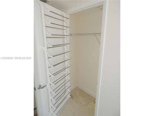 50 Biscayne Blvd 2105, Miami, FL 33132