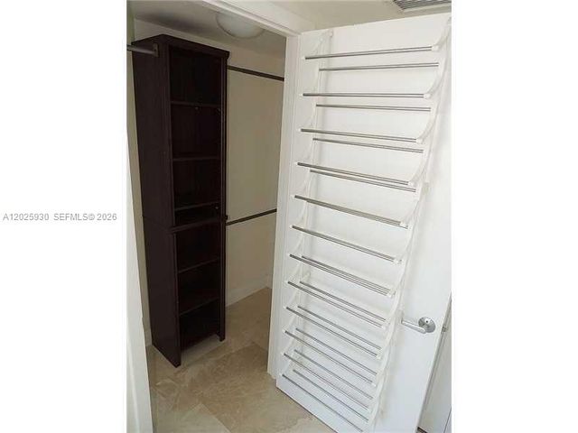 50 Biscayne Blvd 2105, Miami, FL 33132