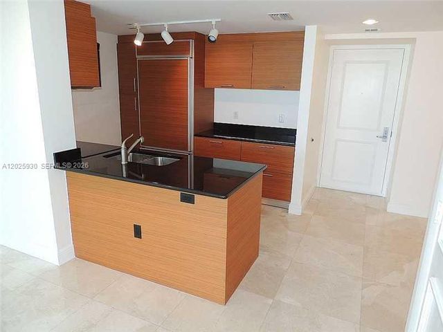 50 Biscayne Blvd 2105, Miami, FL 33132