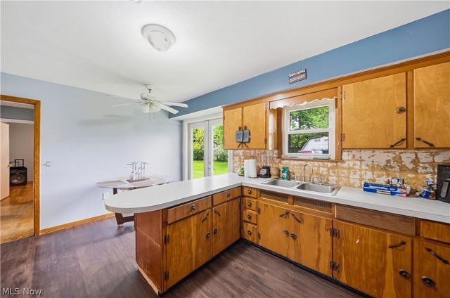1528 Maryland Avenue, Lorain, OH 44052