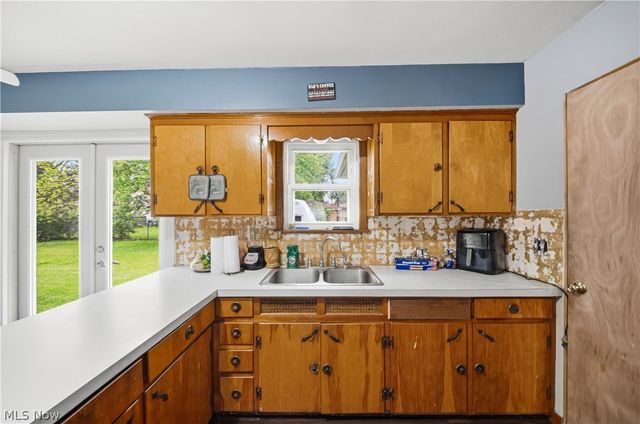 1528 Maryland Avenue, Lorain, OH 44052