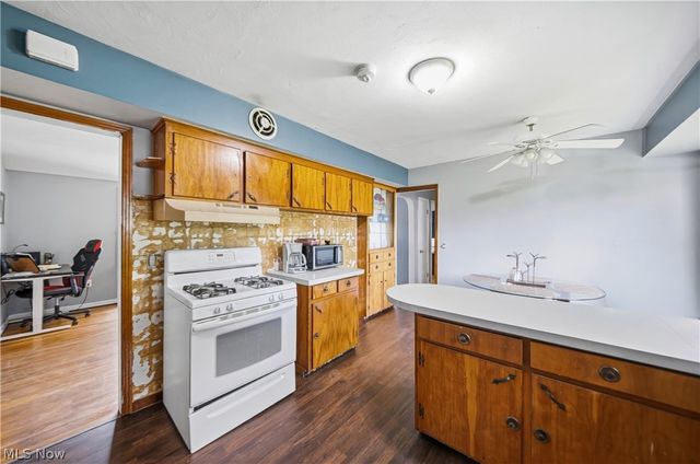 1528 Maryland Avenue, Lorain, OH 44052