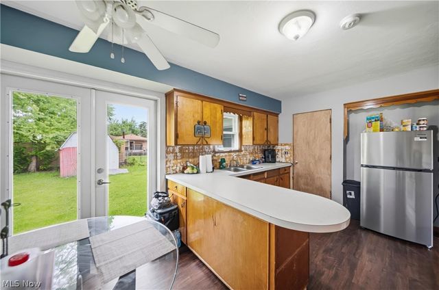 1528 Maryland Avenue, Lorain, OH 44052