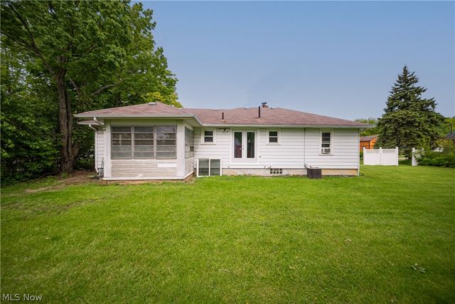 1528 Maryland Avenue, Lorain, OH 44052