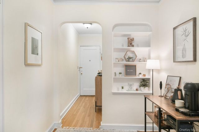 90 Bryant Avenue 5B - Forrest, White Plains, NY 10605