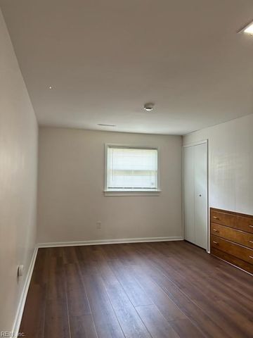 3 Jordan DR, Newport News, VA 23606