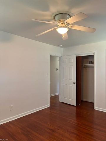 3 Jordan DR, Newport News, VA 23606