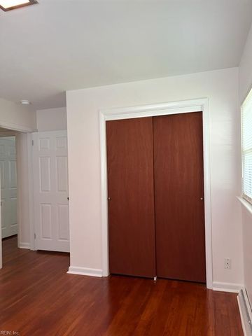 3 Jordan DR, Newport News, VA 23606