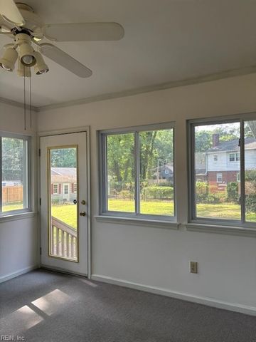 3 Jordan DR, Newport News, VA 23606