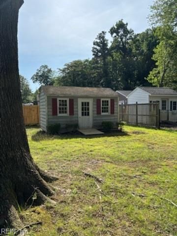 3 Jordan DR, Newport News, VA 23606
