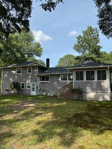 3 Jordan DR, Newport News, VA 23606