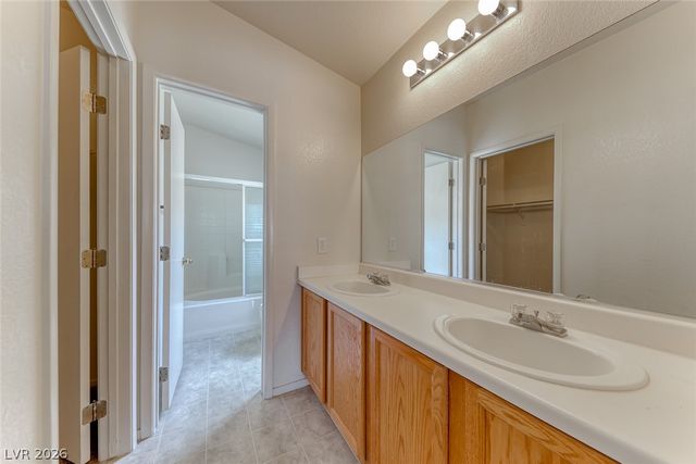2560 Land Rush Drive, Henderson, NV 89002
