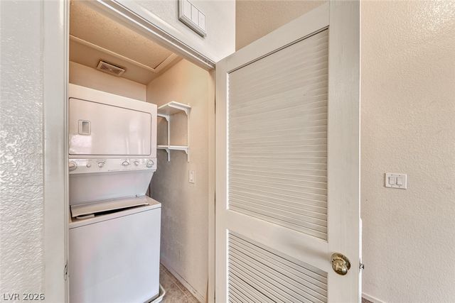 2560 Land Rush Drive, Henderson, NV 89002