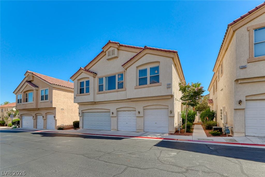 2560 Land Rush Drive, Henderson, NV 89002