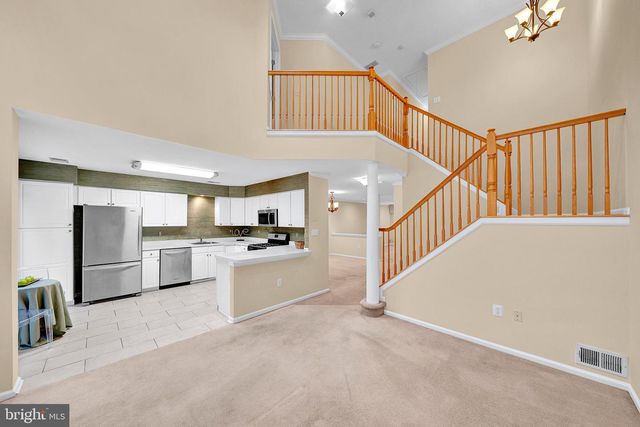 305 DEER RUN CT, Pennington, NJ 08534