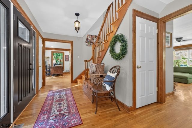131 Philhower Ave, Califon Boro, NJ 07830