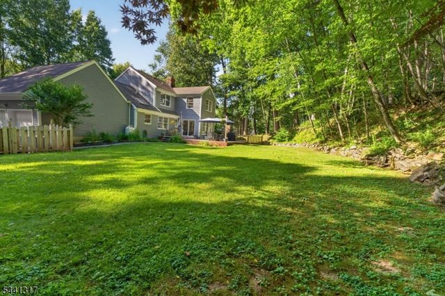 131 Philhower Ave, Califon Boro, NJ 07830