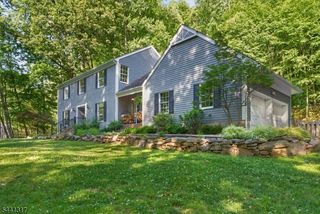 131 Philhower Ave, Califon Boro, NJ 07830